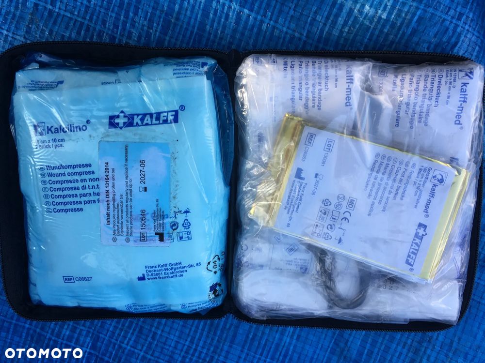 Audi Q5 80A A4 B9 A5 8W  Q7 4M Apteczka 8W0860282B - 5