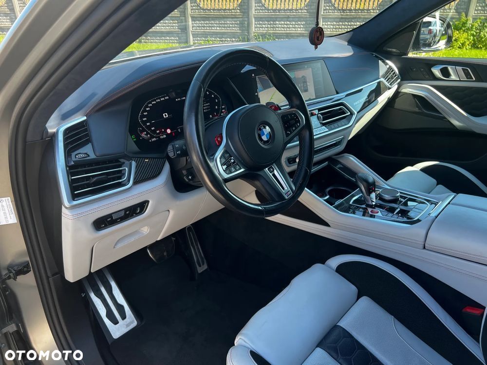 BMW X6M - 12