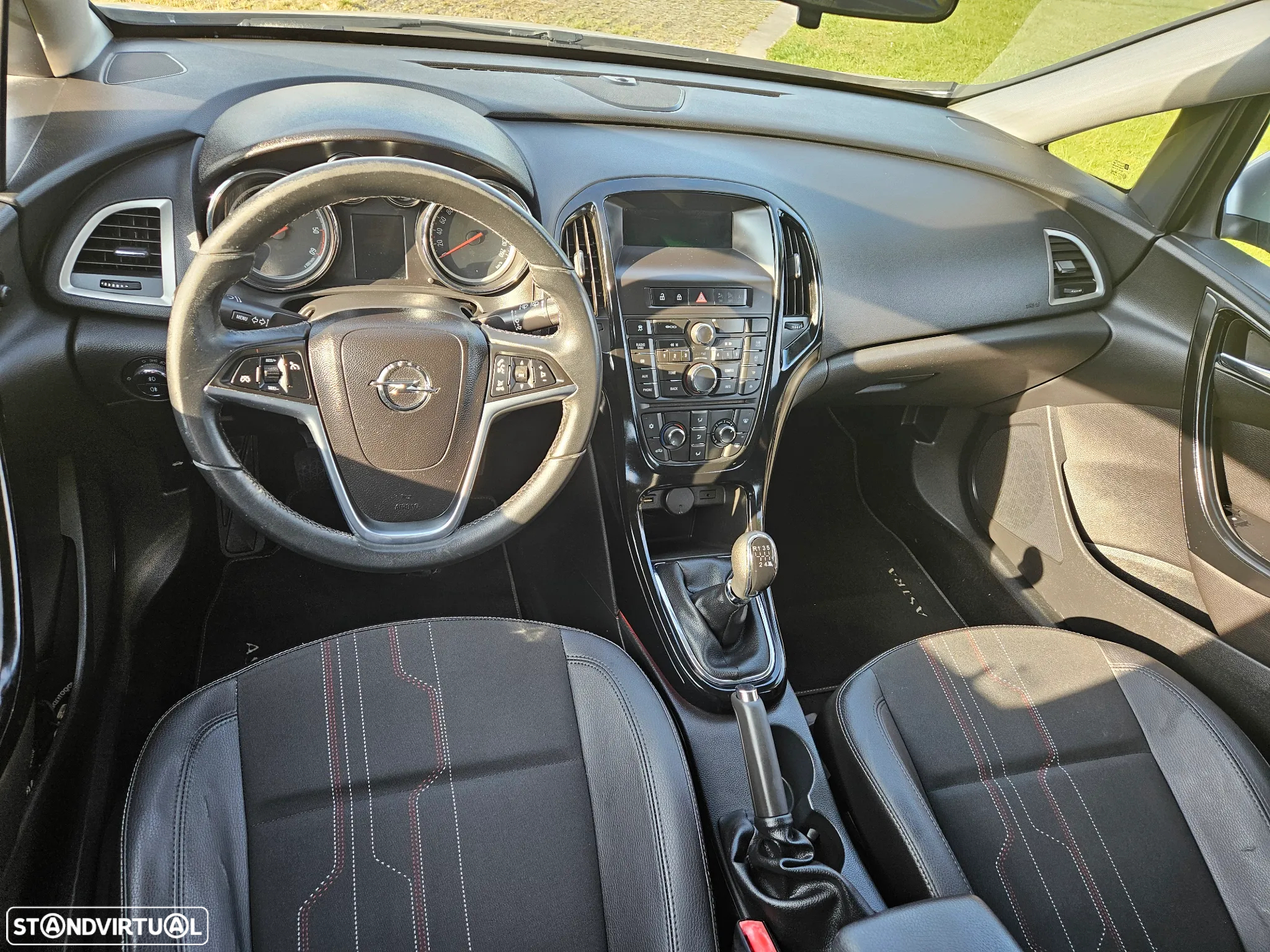 Opel Astra Sports Tourer 1.7 CDTi Executive S/S - 7