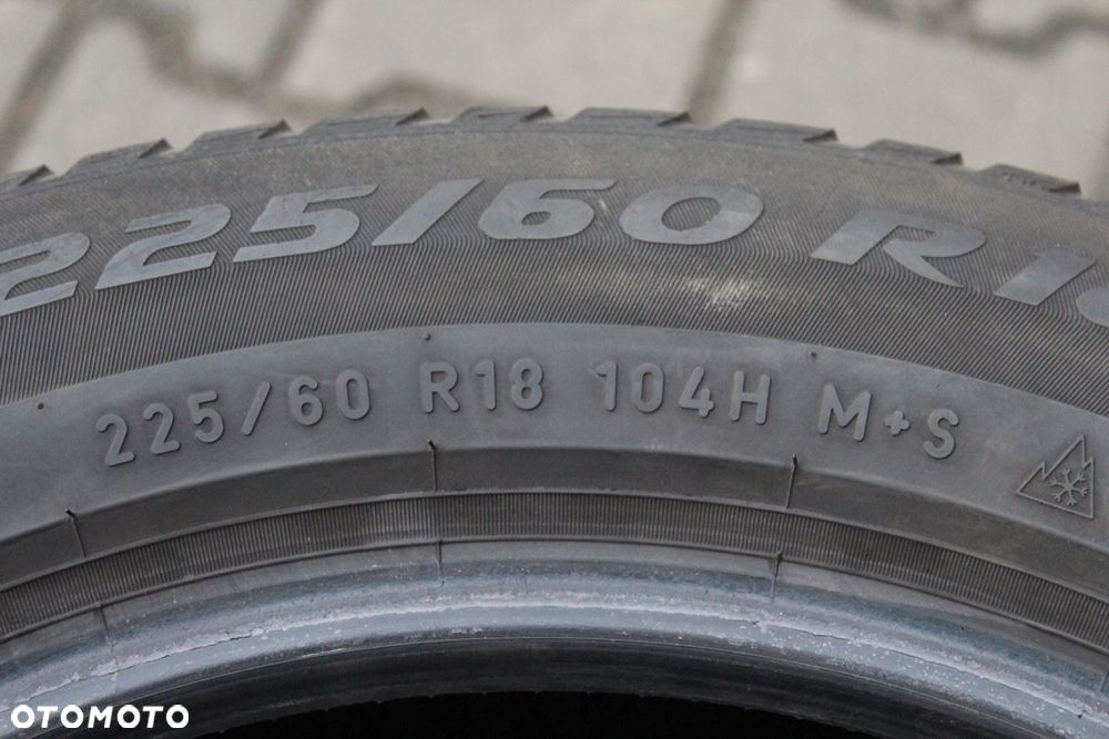 2x 225/60R18 PIRELLI SOTTOZERO 3  104H 17r 6mm - 5