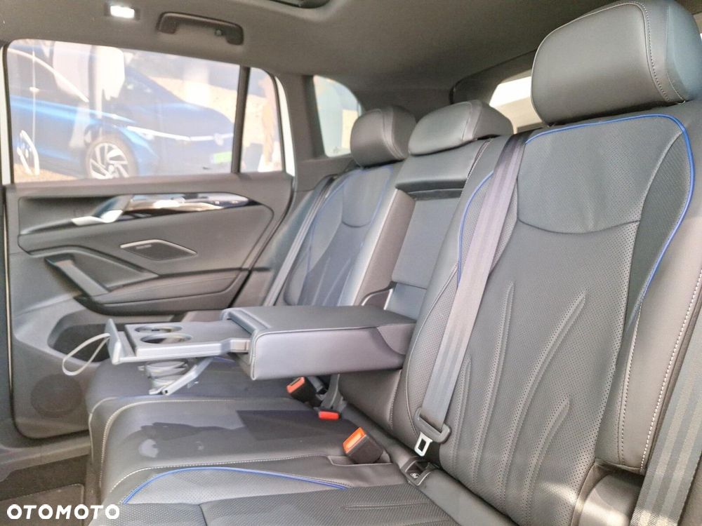 Volkswagen Tiguan - 16