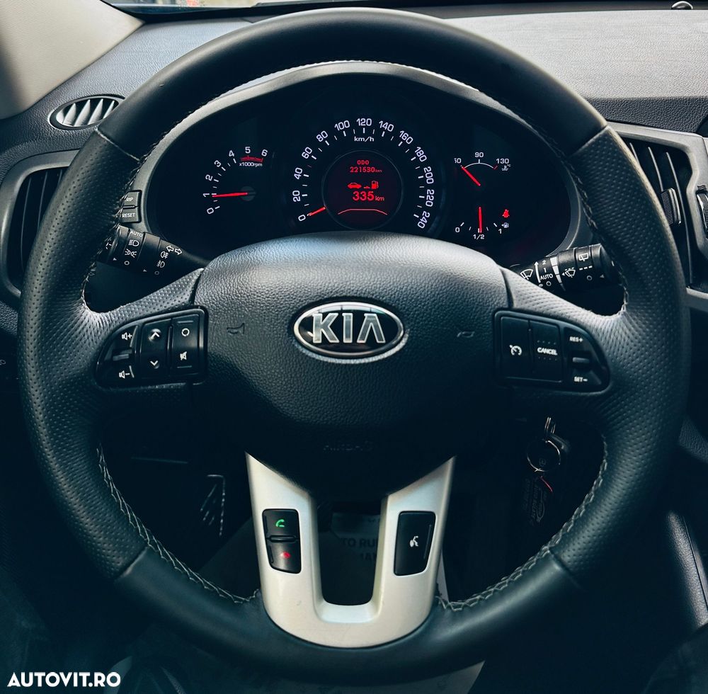 Kia Sportage 2.0 CRDI 4WD Dream-Team Edition - 29