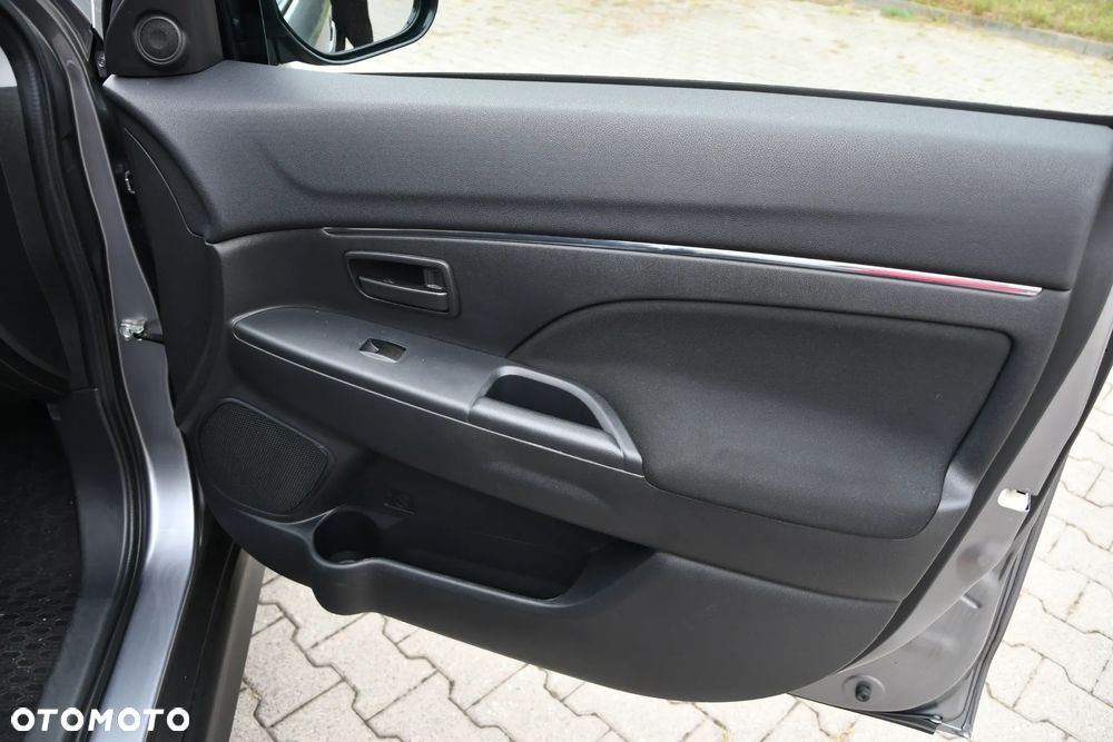 Mitsubishi ASX - 30