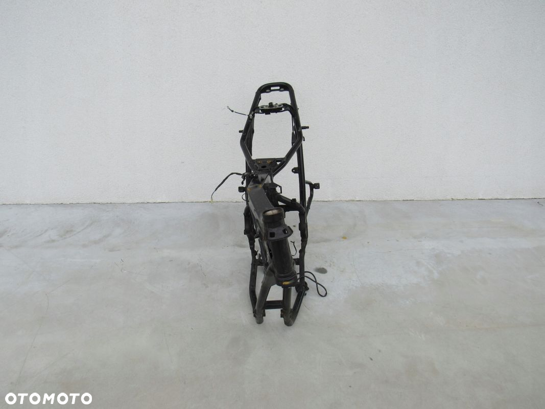 Rama + dokumentacja Kawasaki W 800, 11r - 2