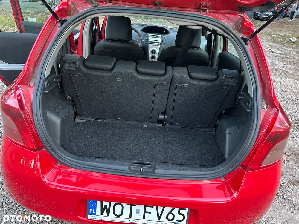 Toyota Yaris 1.0 Terra A/C - 17