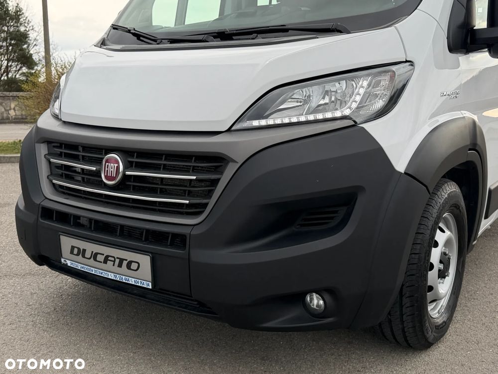 Fiat Ducato Doka 7 osób / Brygadowy / Paka 3.3m / Wzmacniany Maxi Koła 16" / Silnik Iveco 2.3 140km  / Ledy / Bogate wyposażenie / Zadbany jak nowy / 1 Właściciel / Salon PL / FV23% - 17