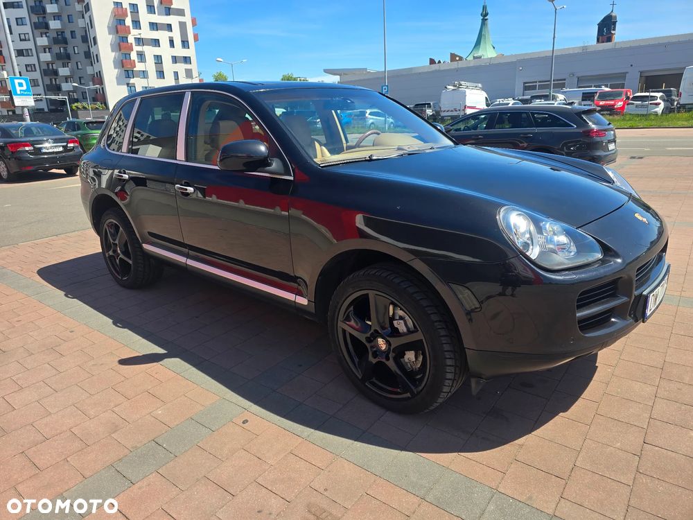 Porsche Cayenne - 6