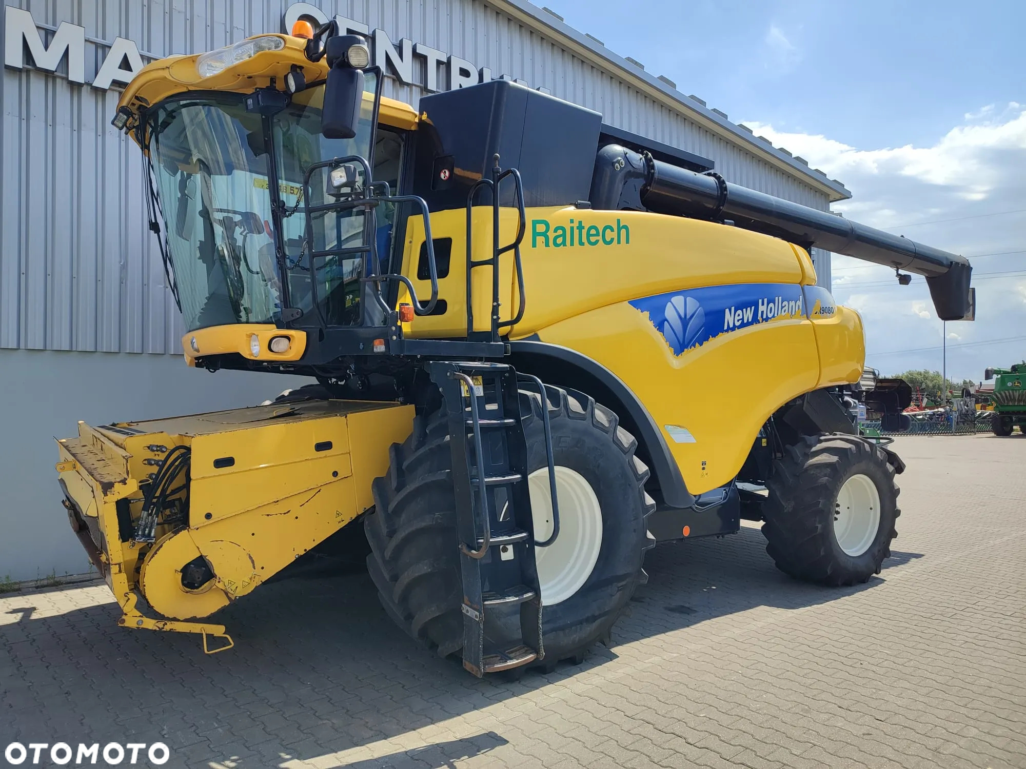 New Holland - 9