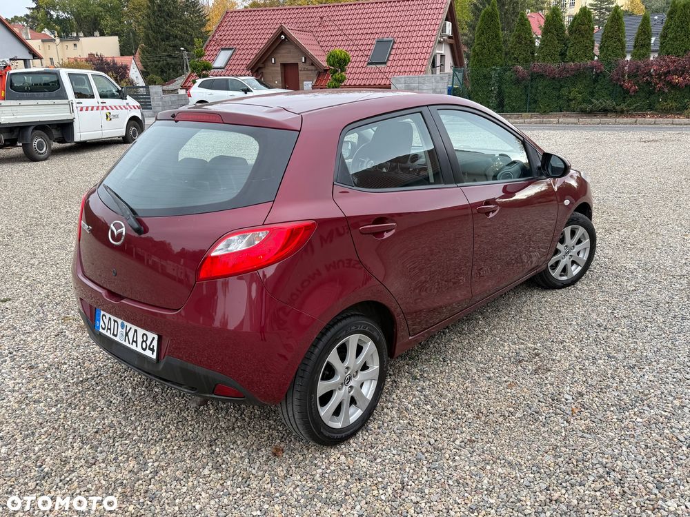 Mazda 2 2013 photo 5