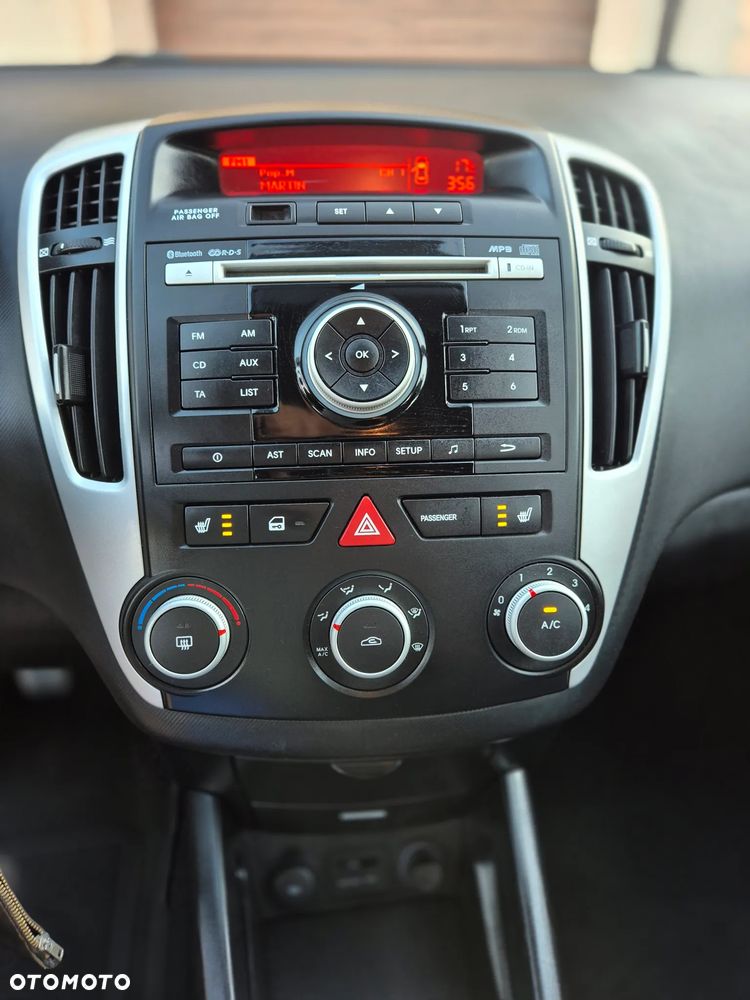 Kia Ceed 1.4 CVVT Edition 7 - 29