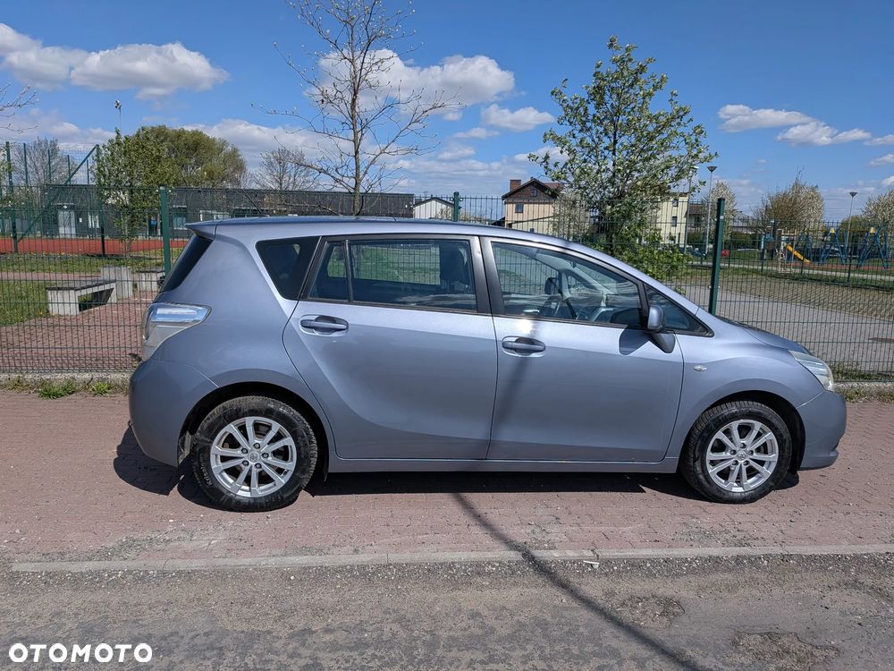 Toyota Verso 1.8 Executive - 6