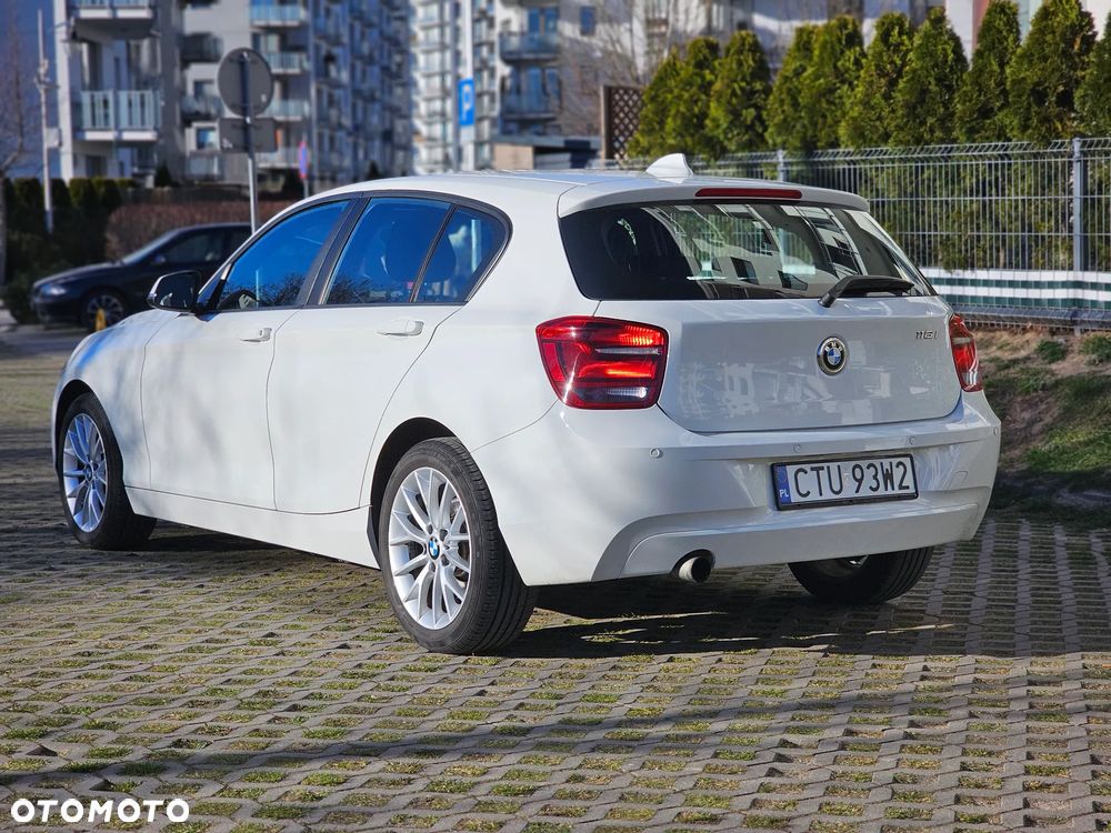 BMW Seria 1 116i - 8