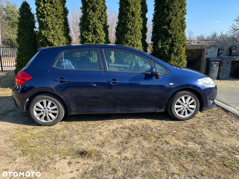 Toyota Auris 2.0 D-4D Team - 1