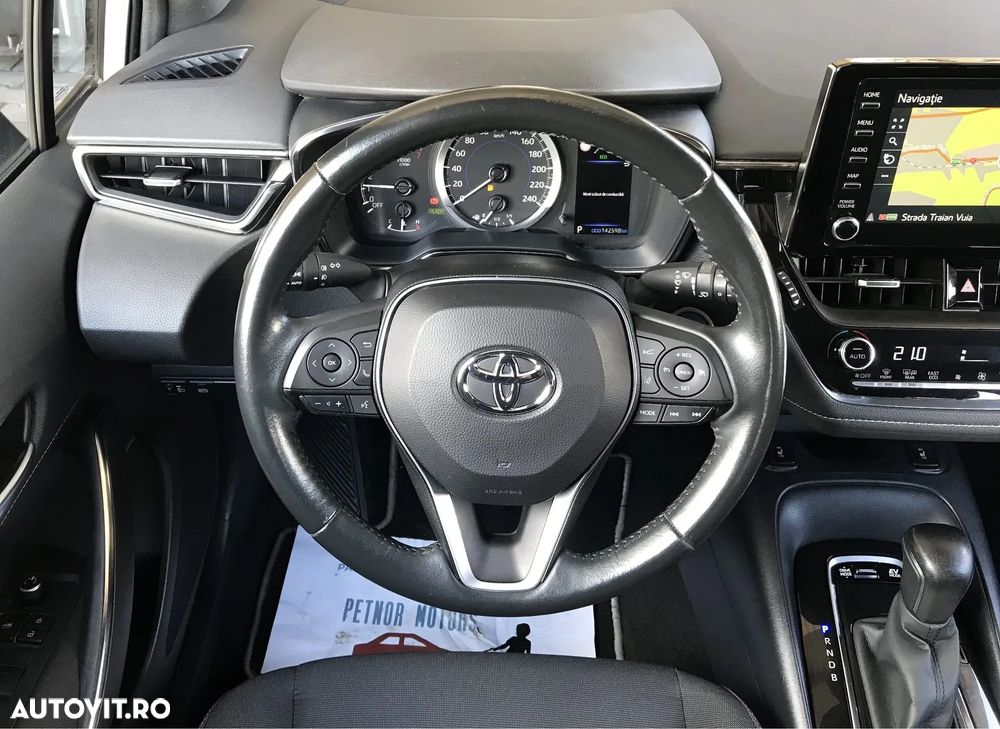 Toyota Corolla 1.8 Business Edition - 18