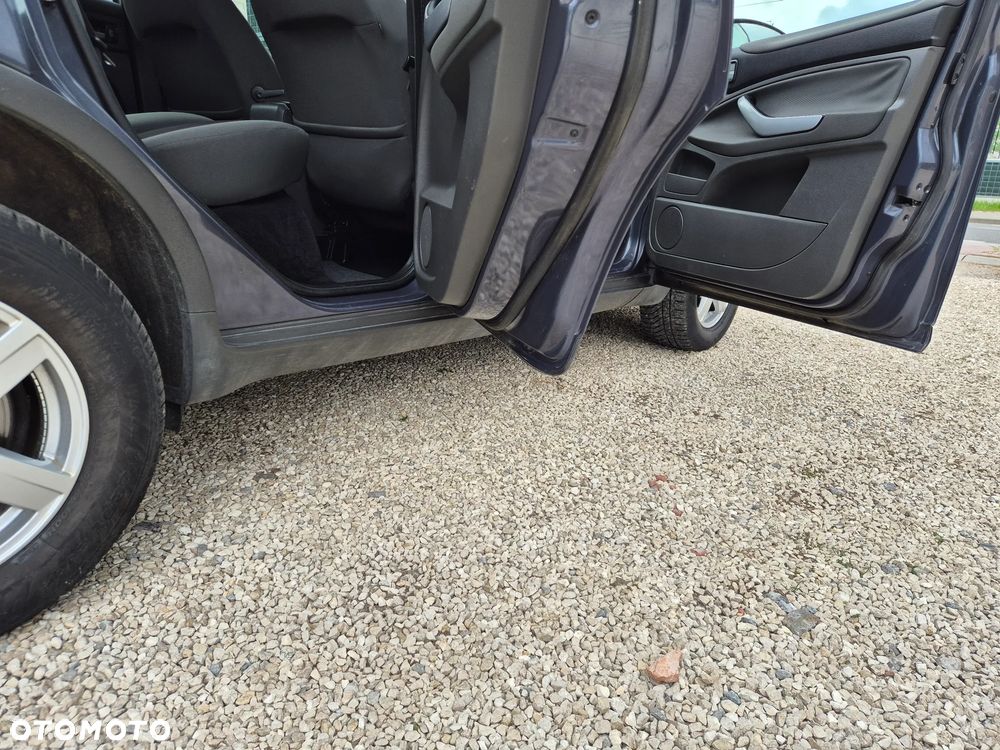 Ford Kuga 2.0 TDCi 4x4 Trend - 16