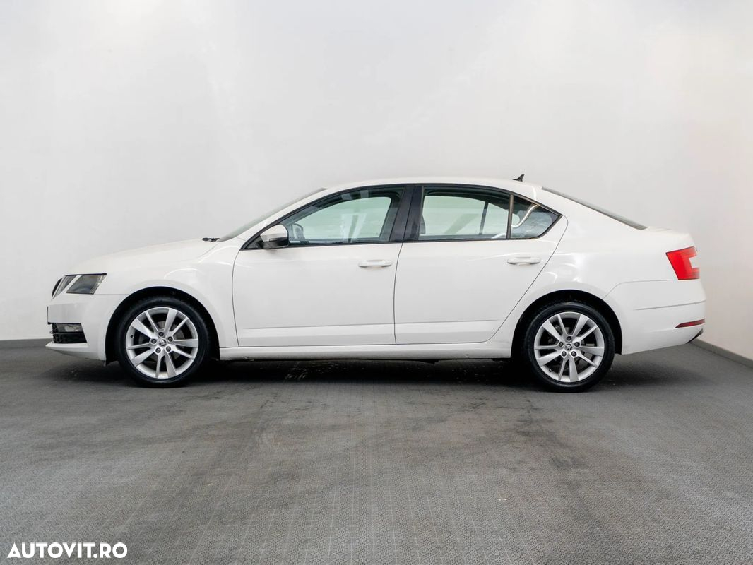 Skoda Octavia - 2
