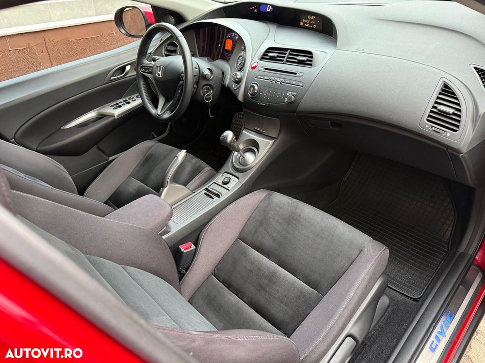 Honda Civic 1.8i-VTEC Sport - 7