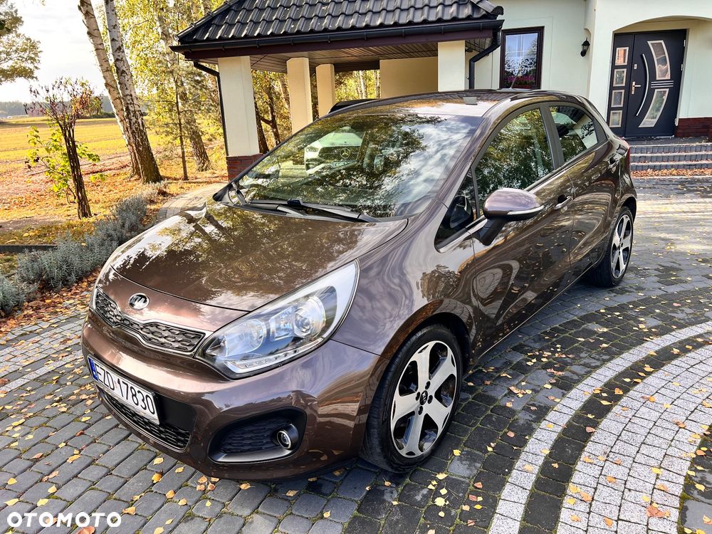 Kia Rio - 5