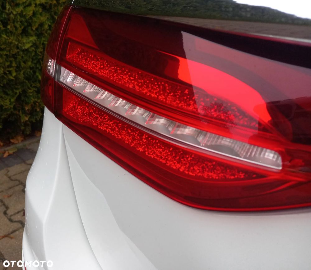 Mercedes-Benz Klasa E 300 d 9G-TRONIC AMG Line - 19