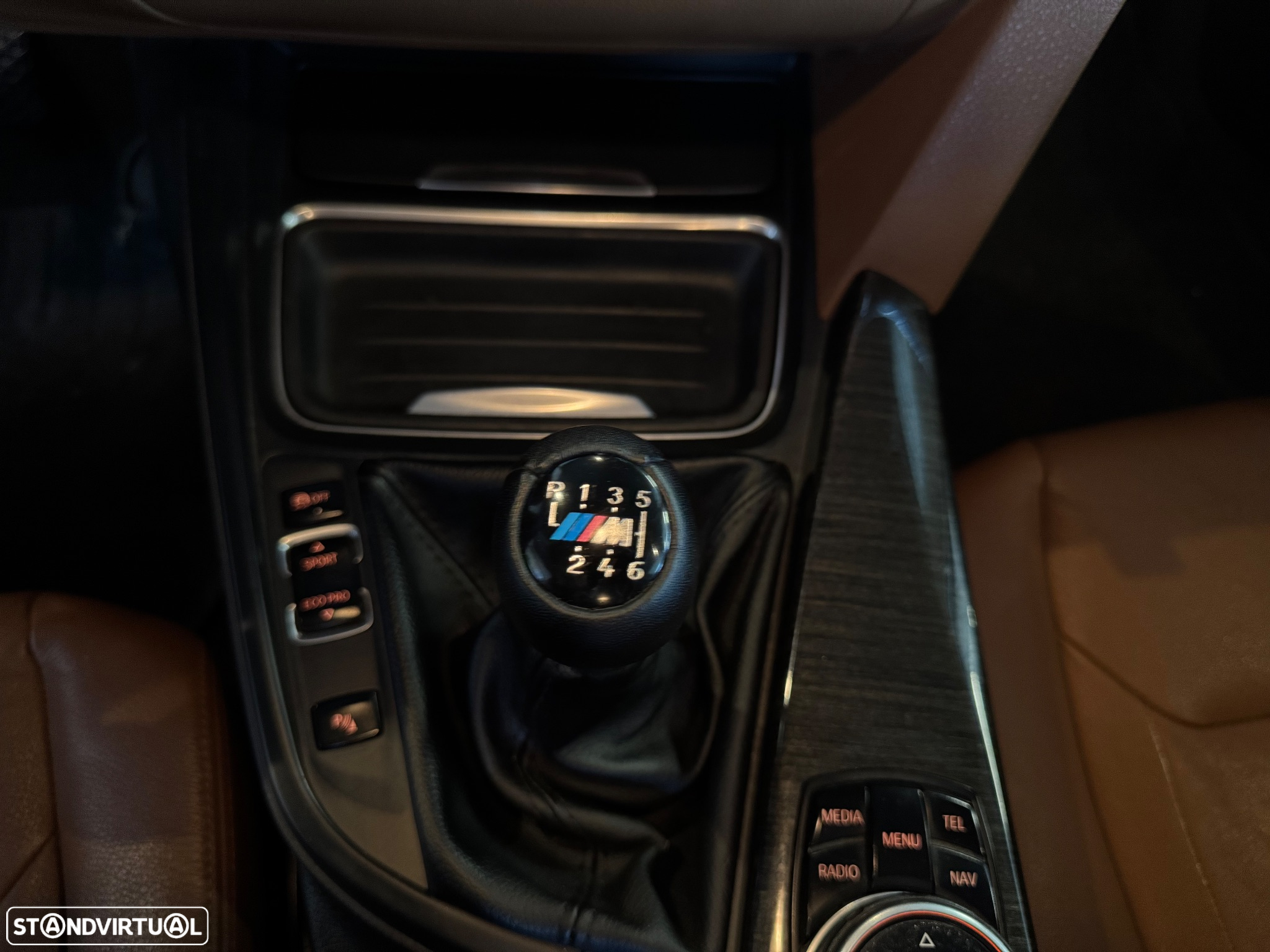 BMW 320 d EfficientDynamics Line Luxury - 23