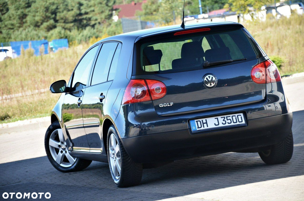 Volkswagen Golf - 9