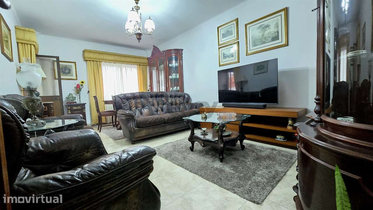 Apartamento T3 em Estoril - Grande imagem: 2/19