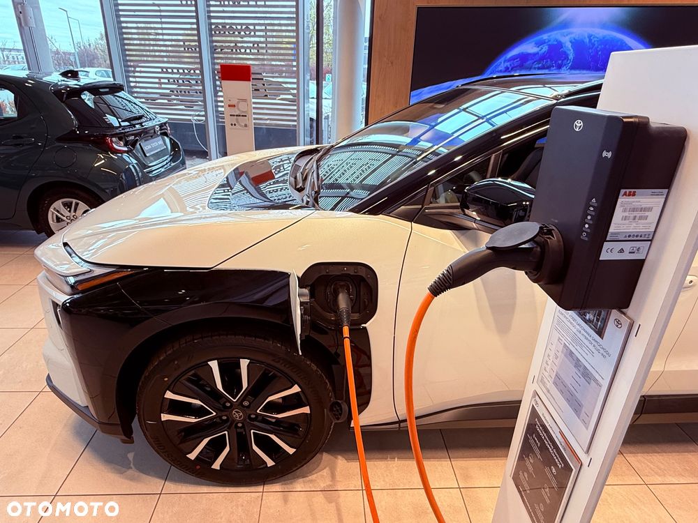 Toyota bZ4X - 5