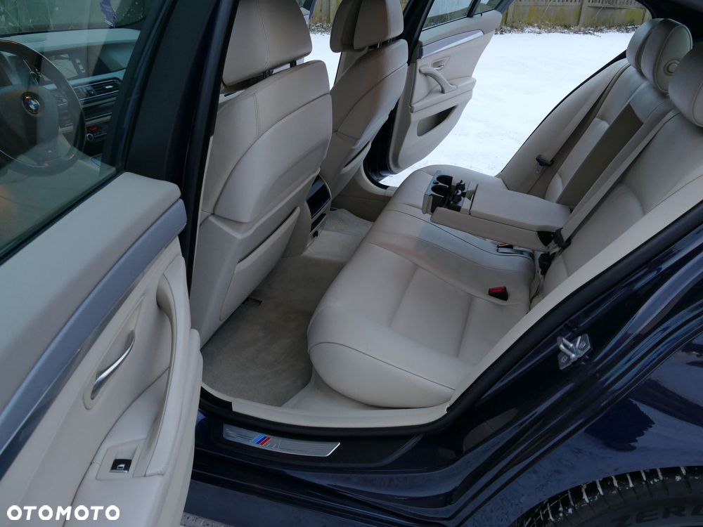 BMW Seria 5 535d xDrive Sport-Aut Luxury Line - 16