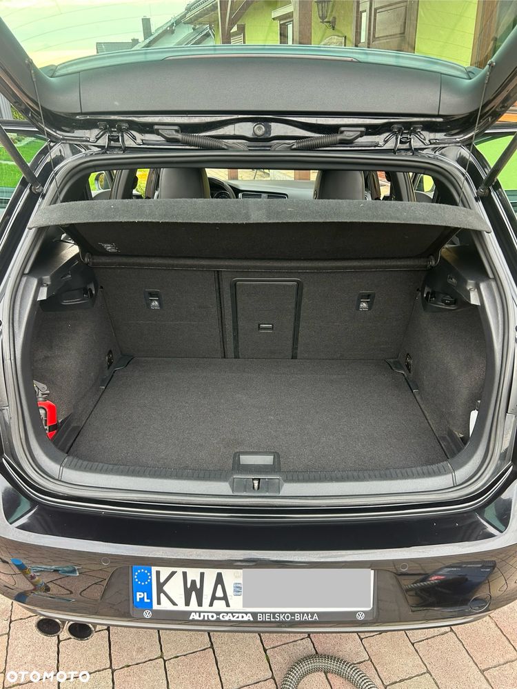Volkswagen Golf - 11