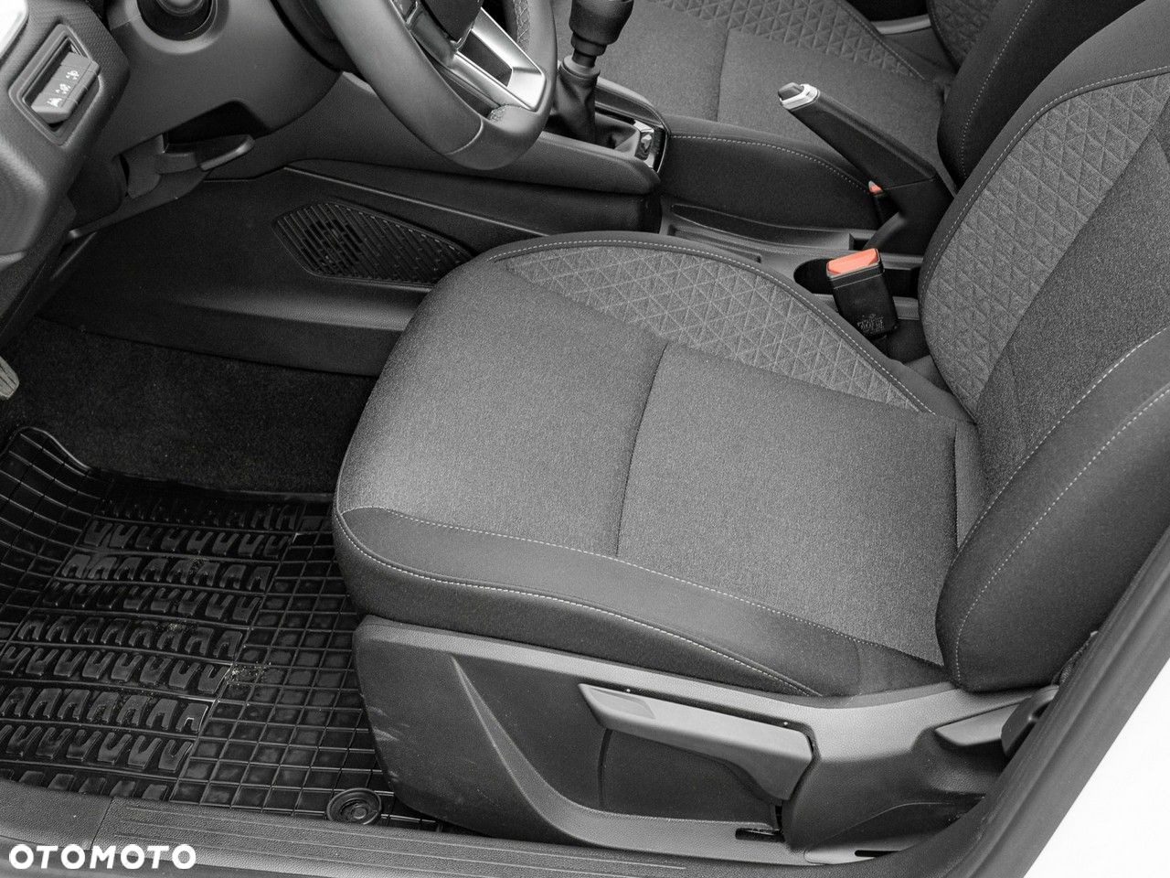 Renault Clio 1.0 TCe Equilibre - 14
