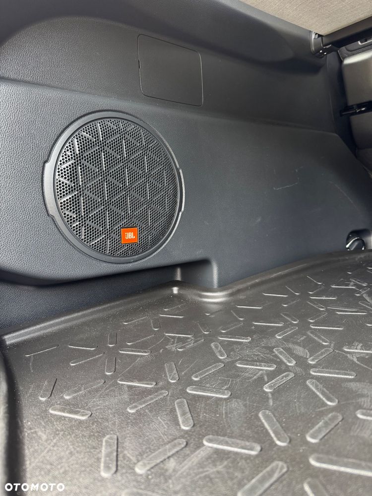 Toyota RAV4 - 10