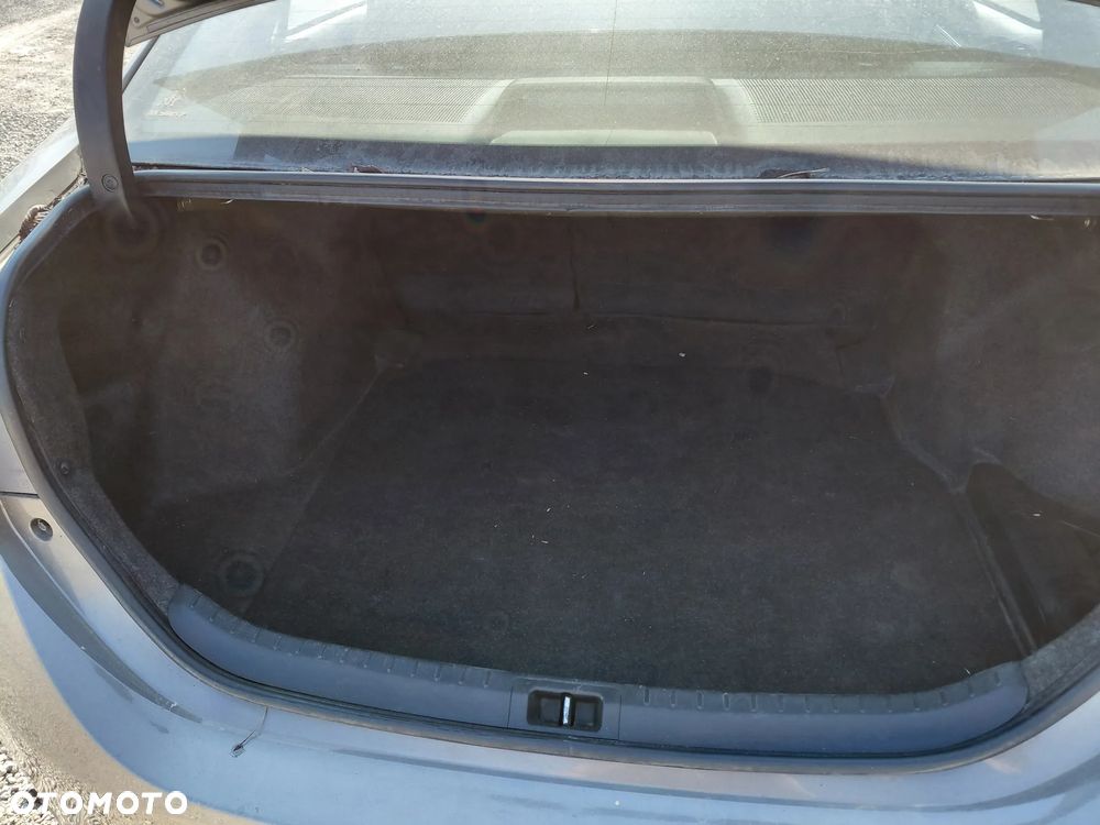 Toyota Corolla 1.6 Active EU6 - 11