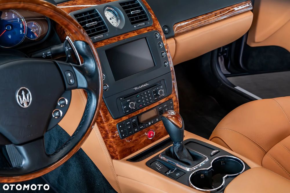 Maserati Quattroporte S - 22