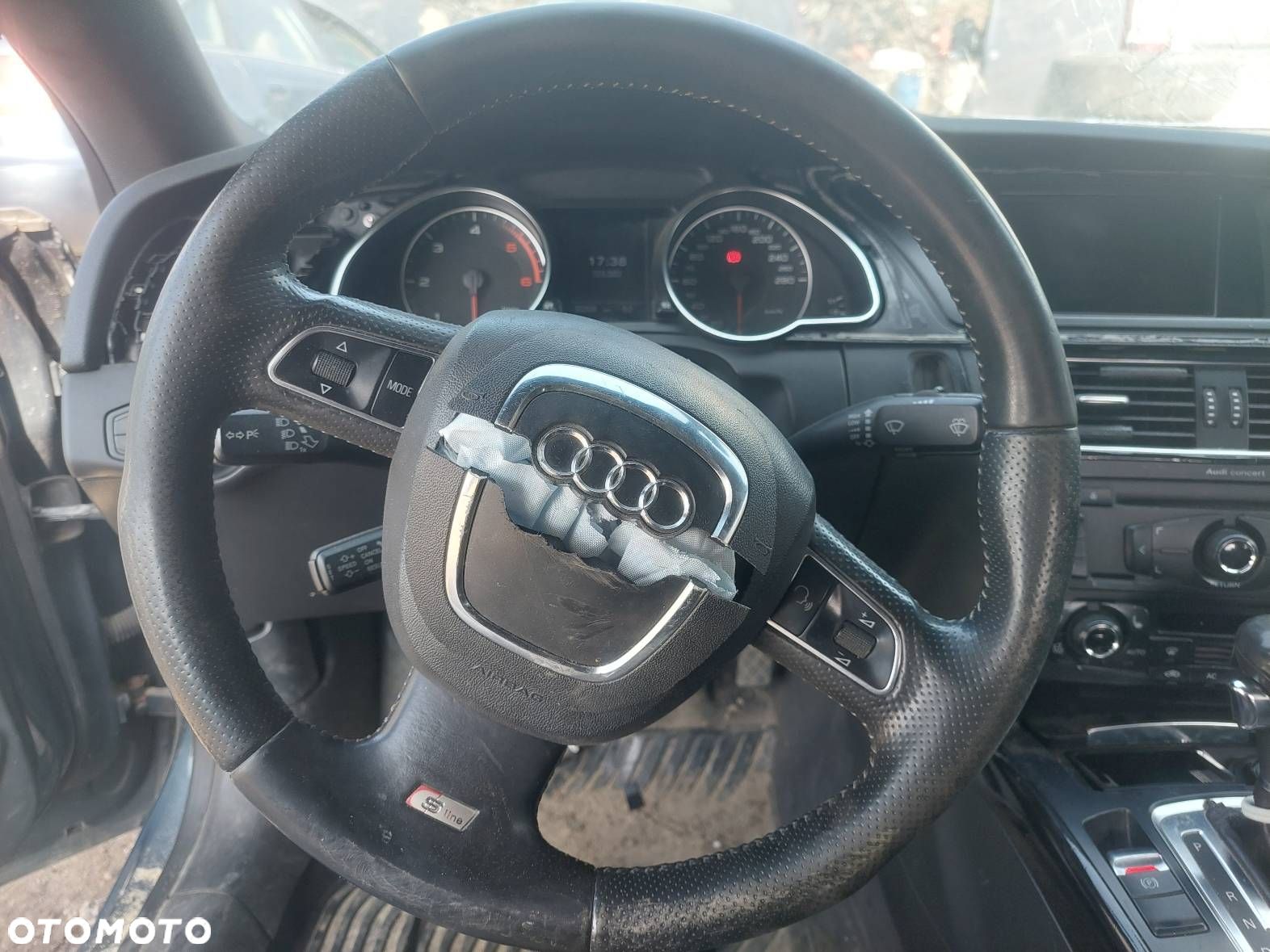 KIEROWNICA AUDI A5 8T - 1