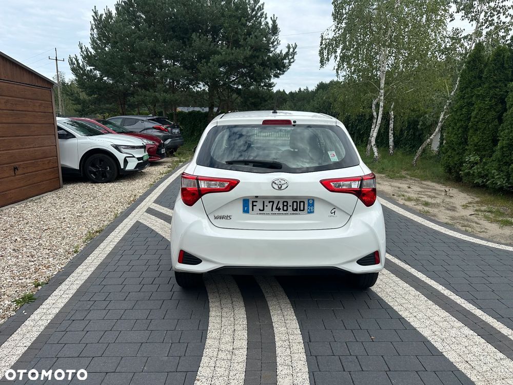 Toyota Yaris 1.5 Dynamic - 10