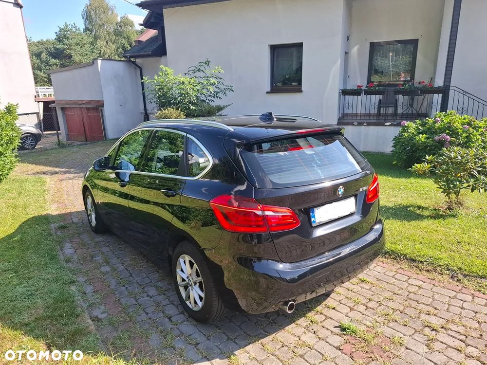 BMW Seria 2 218d - 2