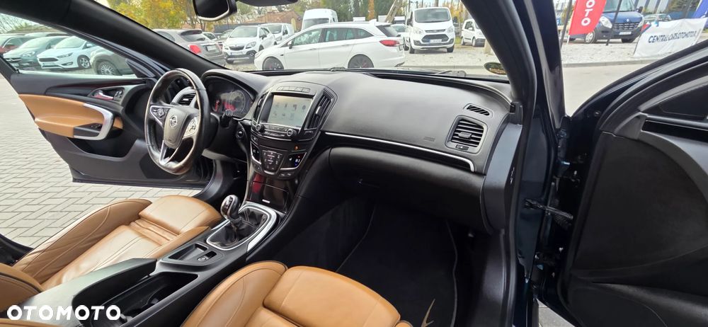 Opel Insignia 1.6 T Executive S&S - 38