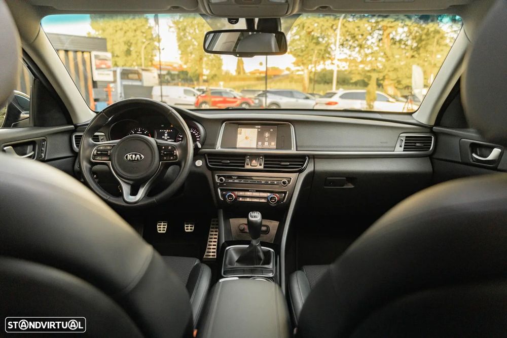 Kia Optima SW 1.7 CRDi Fleet - 13