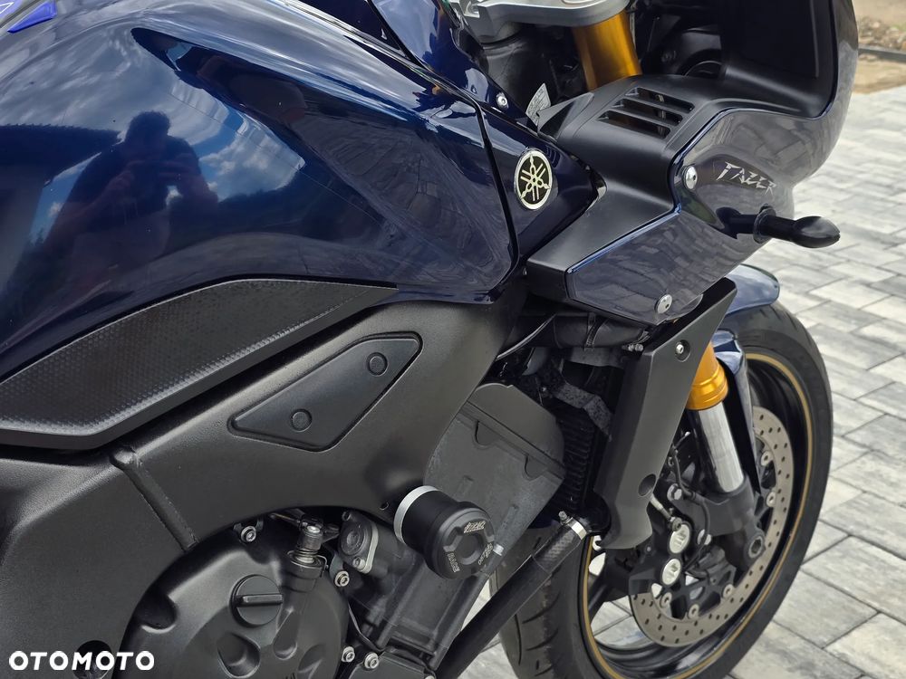 Yamaha FZ - 21