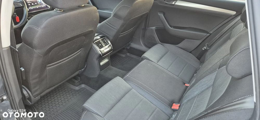 Skoda Superb 1.5 TSI ACT Ambition DSG - 8