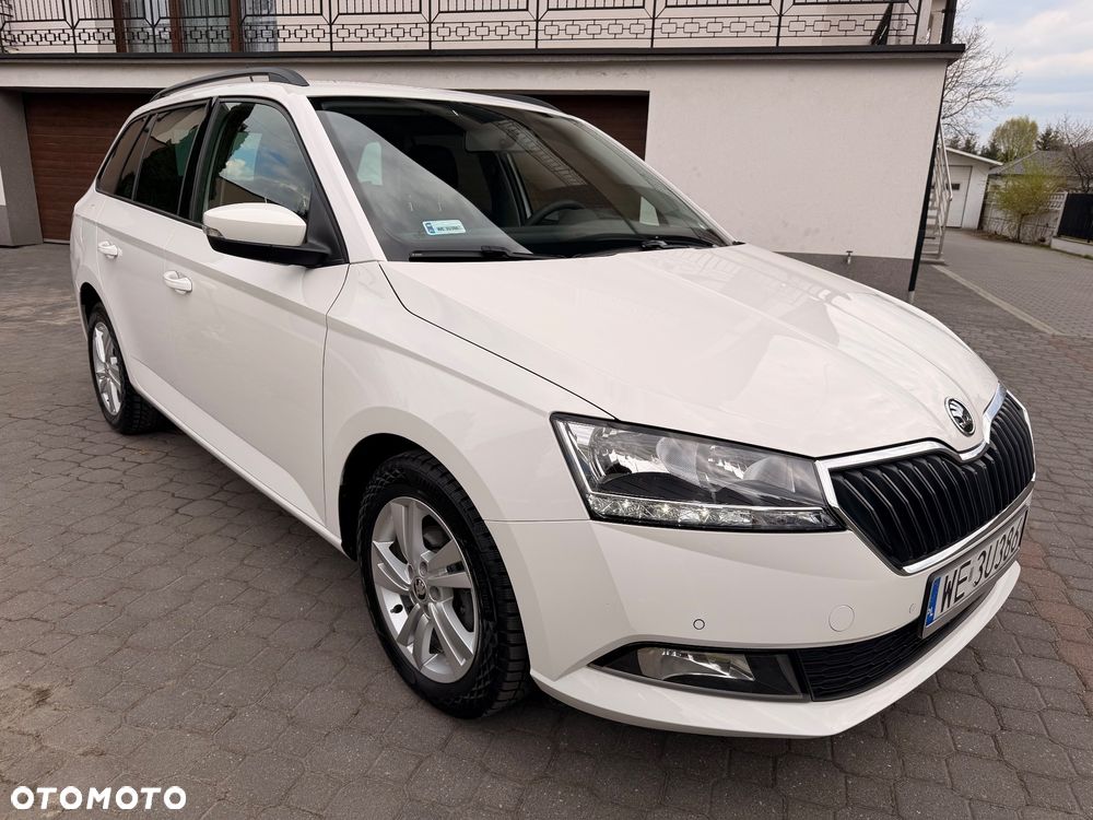 Skoda Fabia 1.0 TSI Ambition Plus - 1