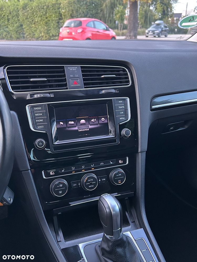 Volkswagen Golf 1.4 TSI BlueMotion Technology DSG Comfortline - 23