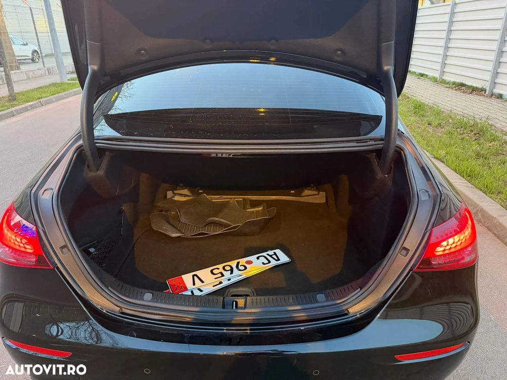 Mercedes-Benz E 220 d 9G-TRONIC Sportstyle Edition - 12