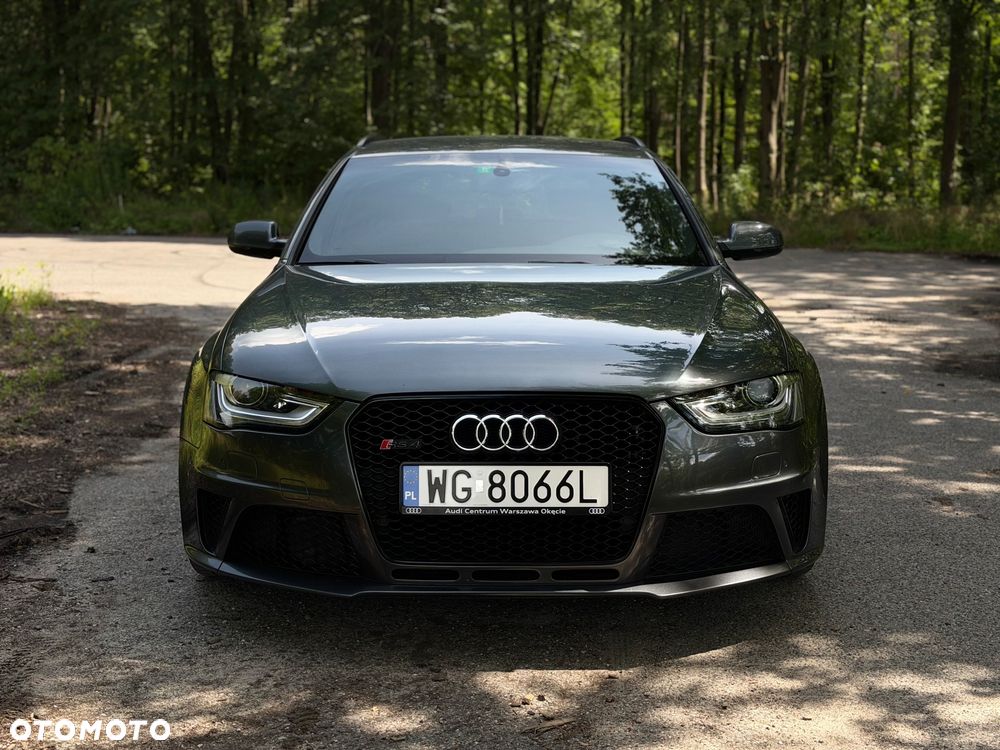 Audi RS4 Avant - 2