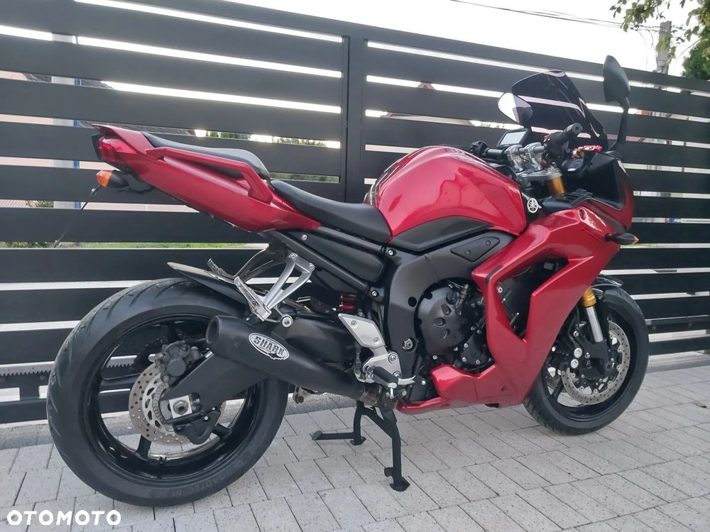 Yamaha FZ - 7