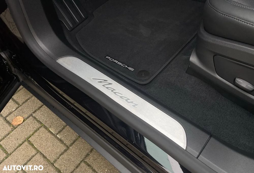 Porsche Macan 100 kWh - 17