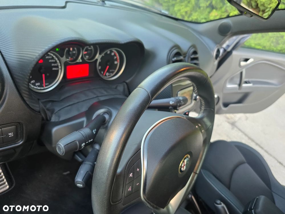 Alfa Romeo Mito TB 1.4 16V MultiAir TCT Quadrifoglio Verde - 11