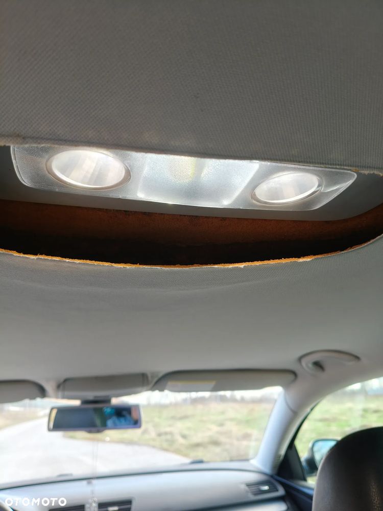 Volkswagen Passat 2.0 TDI DPF Highline - 27