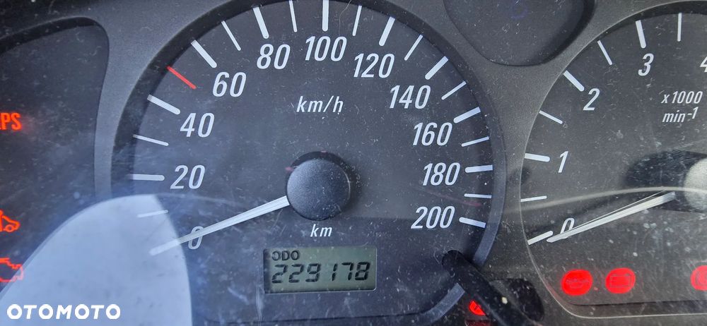 Opel Agila 1.2 Base / Club - 5