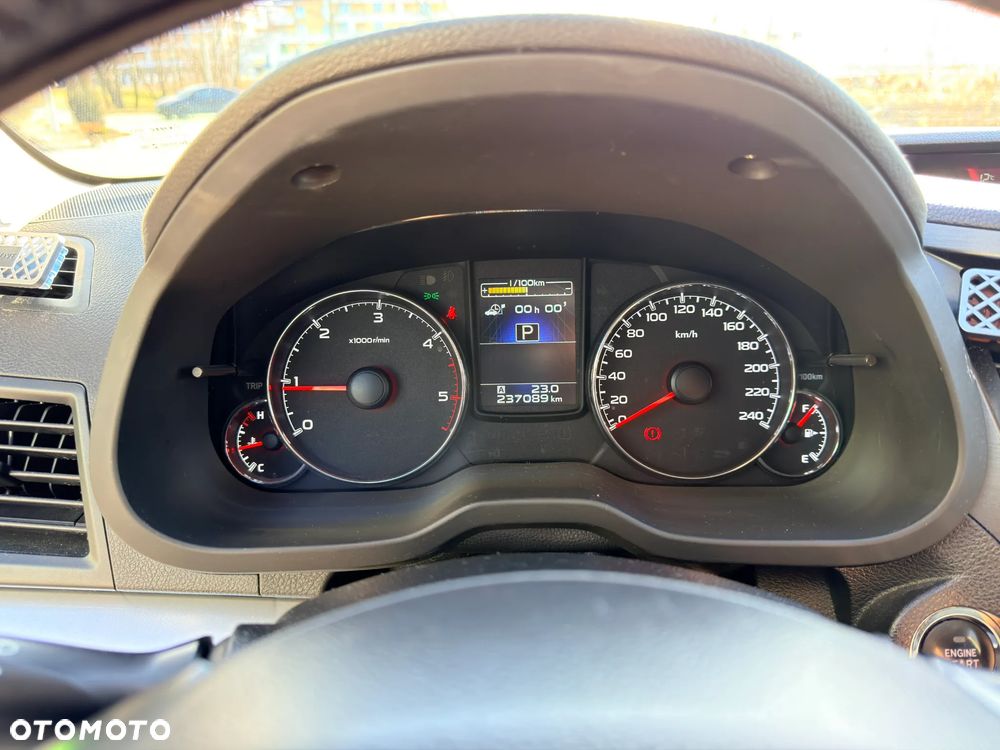 Subaru Outback 2.0D Comfort Lineartronic - 11